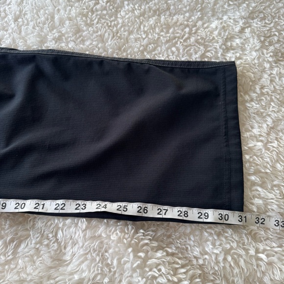 KÜHL Women’s Black Performance Hiking Pants Outdoor Travel Size 18W 31” inseam - Picture 10 of 14